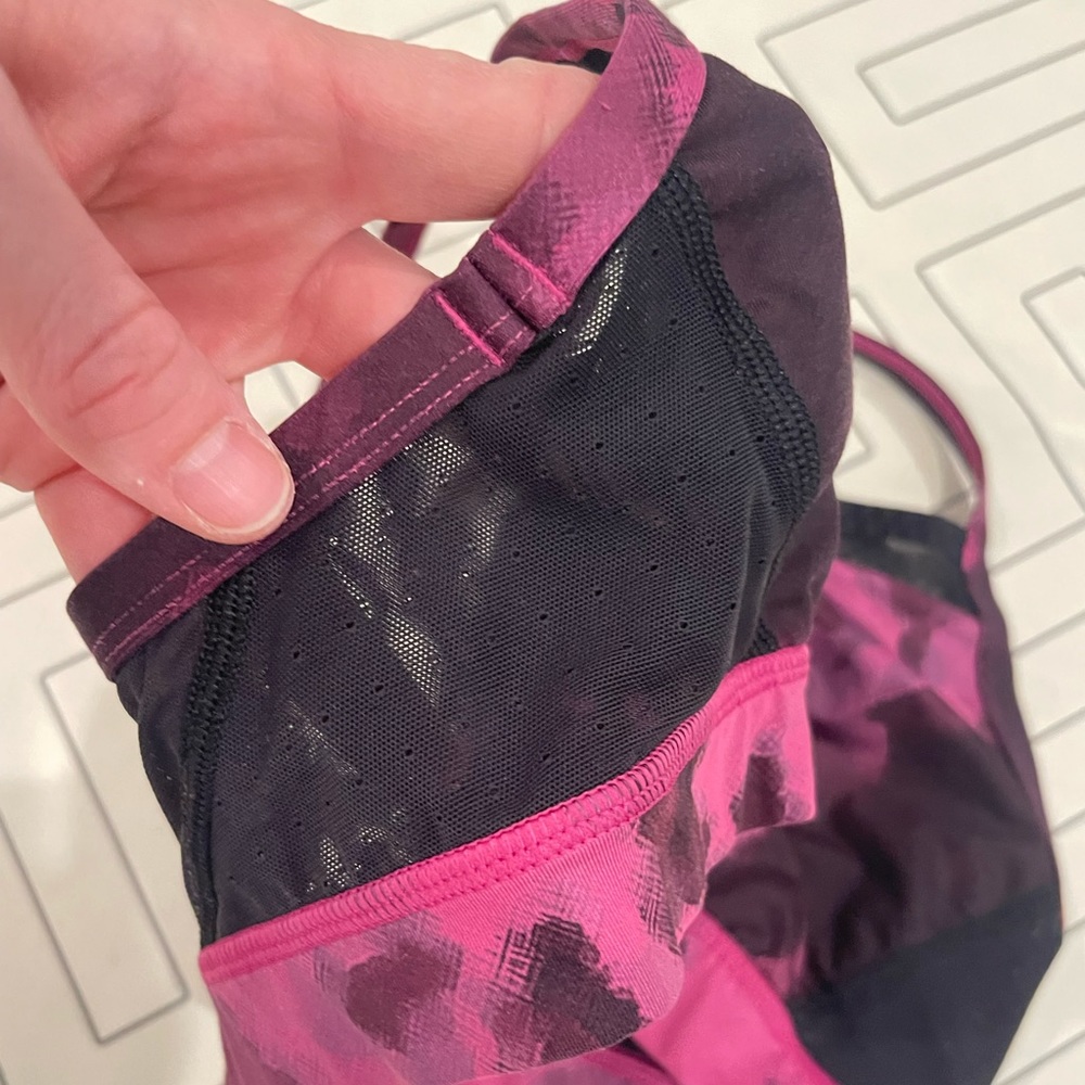 Lululemon Zip Front Sports Bra - Picture 4 of 8